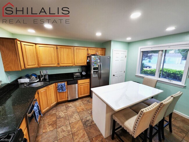 Foto del edificio - 3 br, 2 bath House - 143 Westview Dr