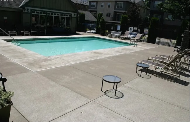 Building Photo - 696 NE Adwick Dr