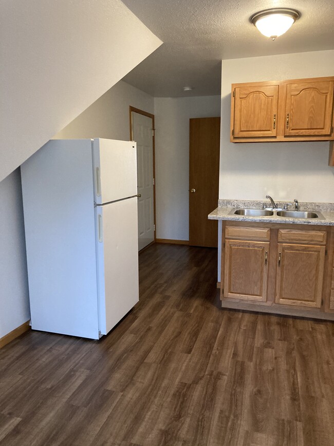 Kitchen & living rm combined - 303 8th St E