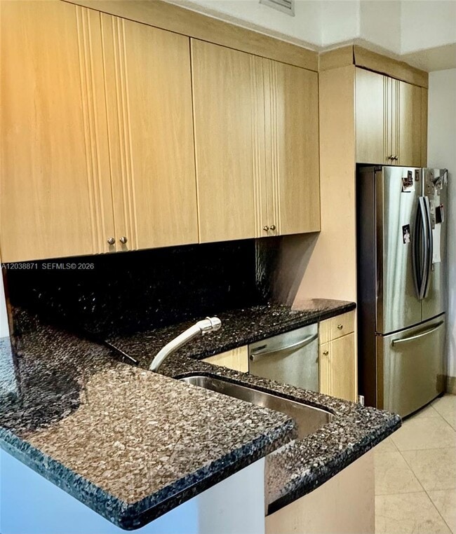 Foto del edificio - 3016 NE 210th St