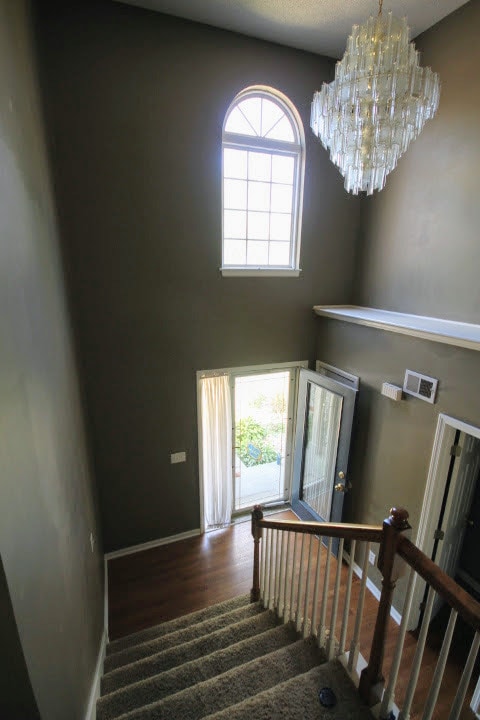 Chandelier Entrance - 9505 NW 86th Ter
