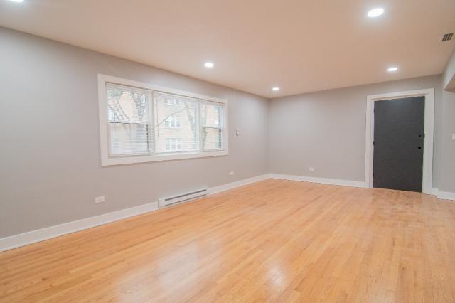 Building Photo - 1 bedroom in CHICAGO IL 60660