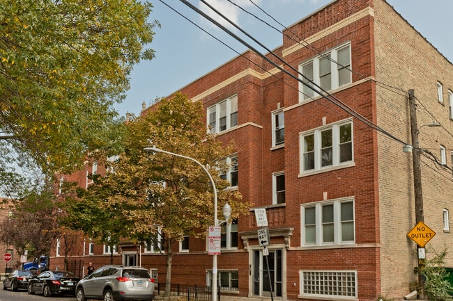Building Photo - 2715 N Sawyer Ave