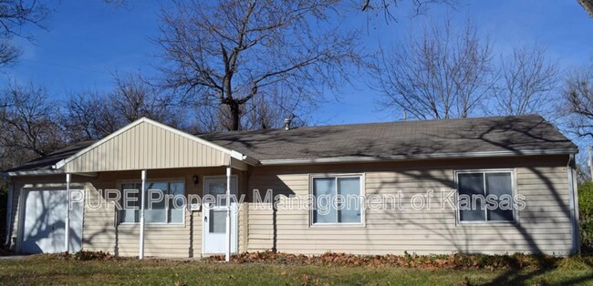 Building Photo - 3643 SW Clare Ave