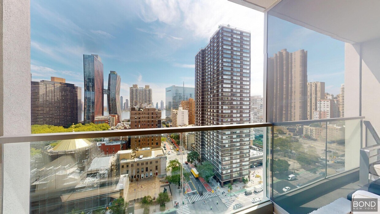 Foto principal - 237 E 34th St