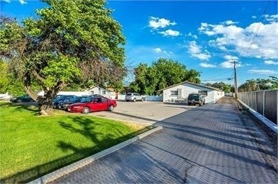 Building Photo - 761 W 600 S