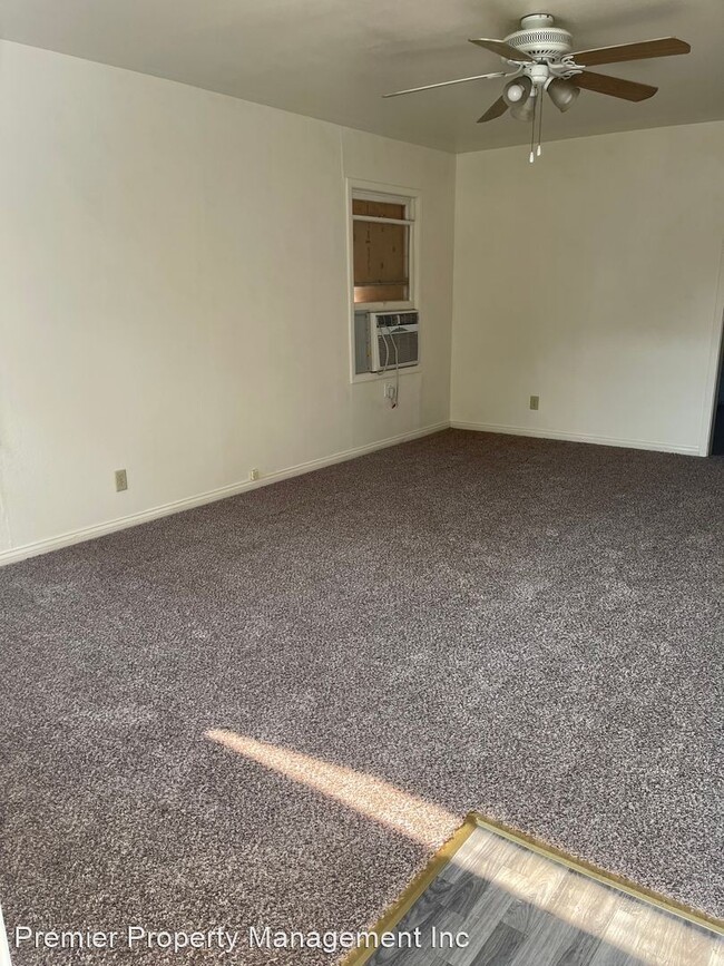 Building Photo - 2 br, 1 bath House - 2120 B St