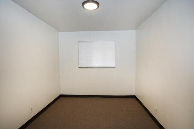 Foto del edificio - 510 E Pittsburgh McKeesport Blvd