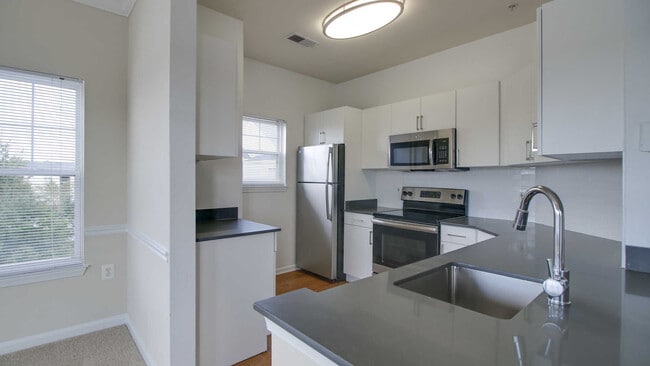 Building Photo - Reserve at Potomac Yard