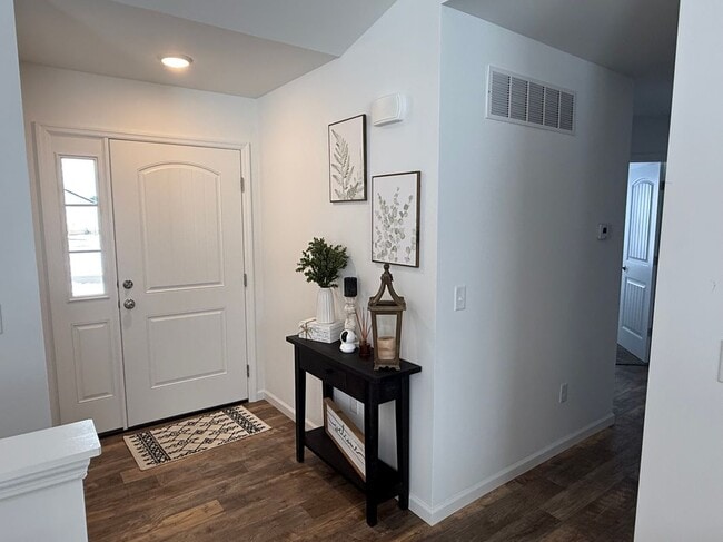 Building Photo - 172 Bombadill Blvd