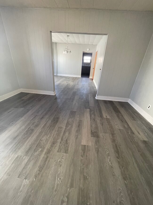 Living Room - 9 N 4th St