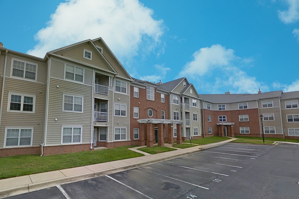 Primary Photo - 306 Gatehouse Ln