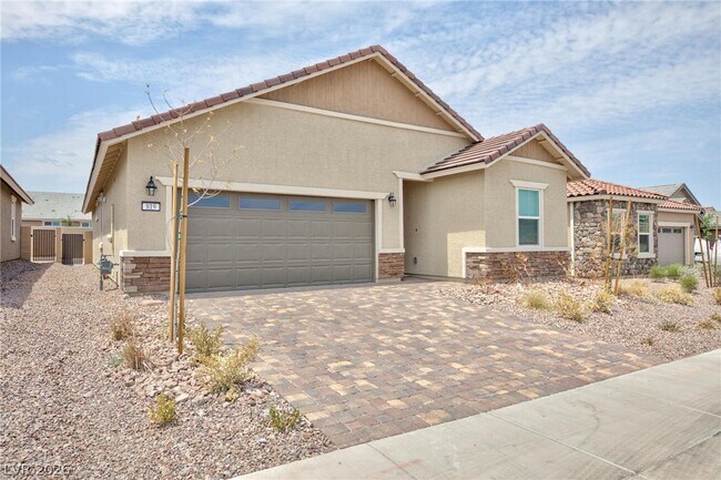 Building Photo - 819 Cottonwood Hl Pl