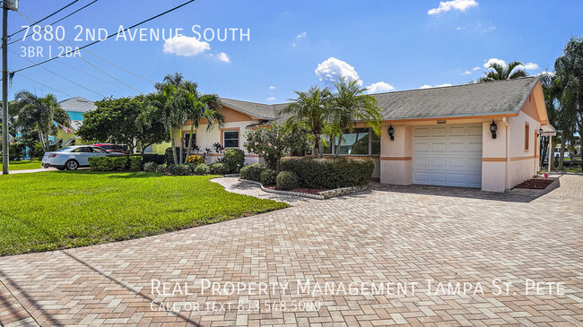 Building Photo - ***Beautiful St Pete Waterfront Home***