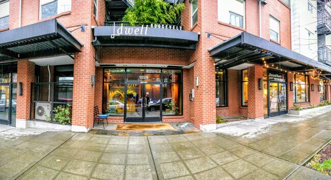Foto del edificio - 1026 NE 65th St