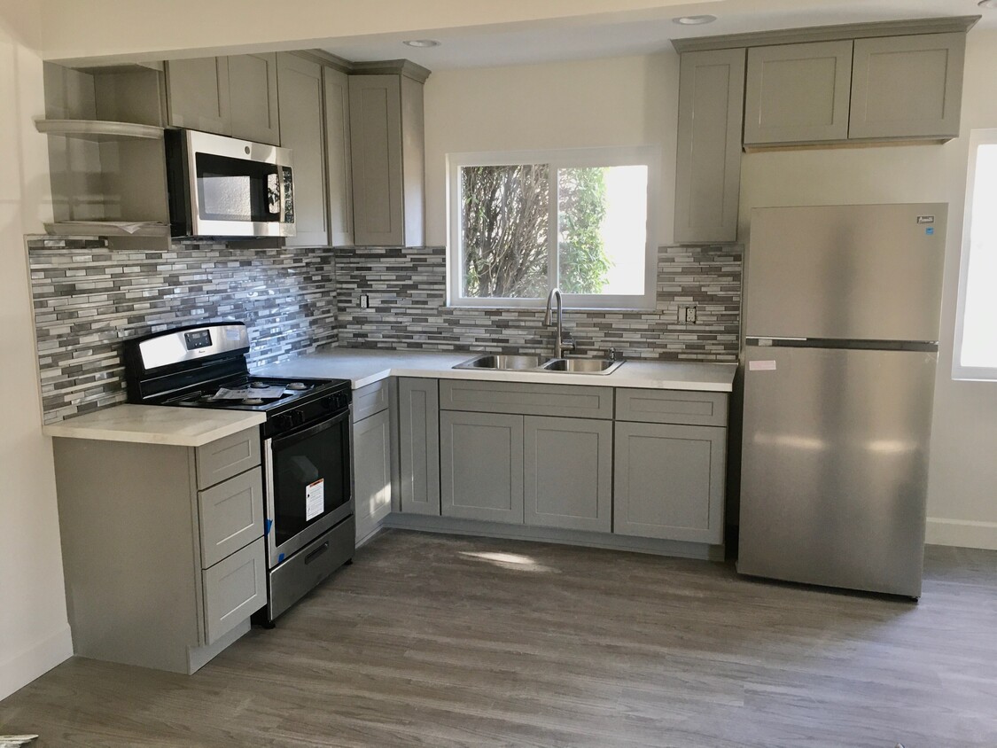 Kichen - 3562 Vinton Ave