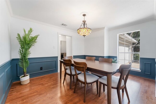 Foto del edificio - 5614 Whisper Ridge Dr