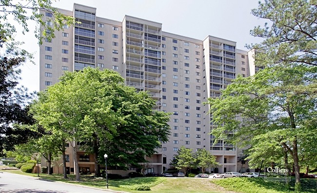 Foto del edificio - Middleborough Condominiums