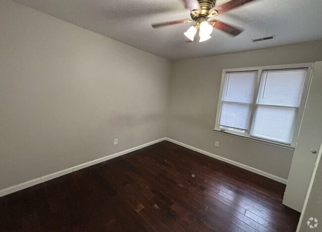 Building Photo - 4932 Pebble Beach Dr