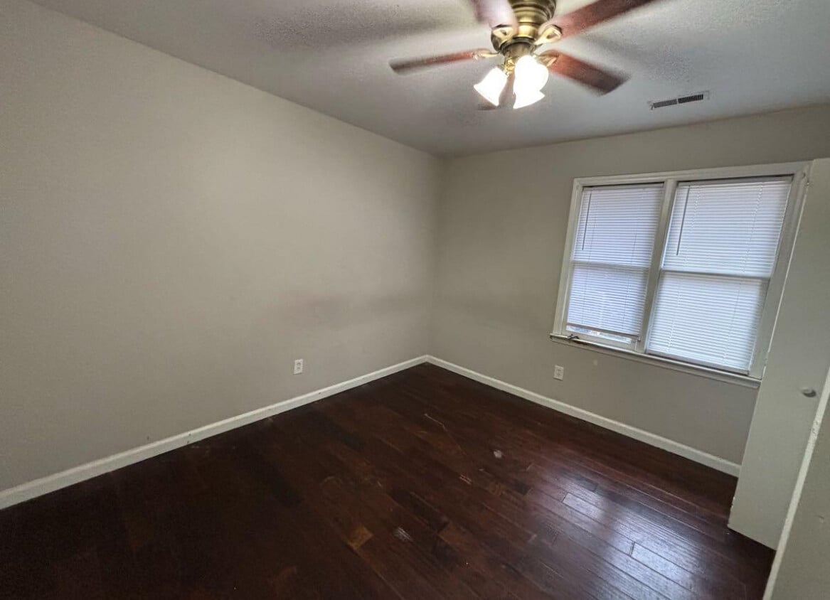 room - 4932 Pebble Beach Dr