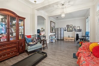 Building Photo - 5755 Lightstone Ln