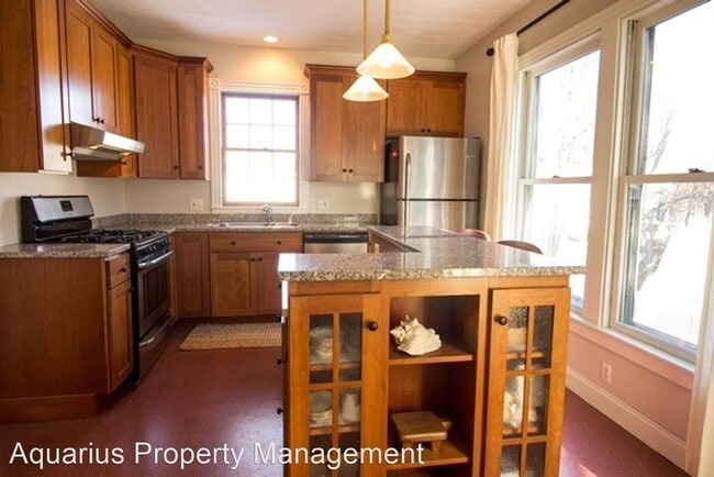 Building Photo - 3 br, 1 bath House - 73 Ashmont Street