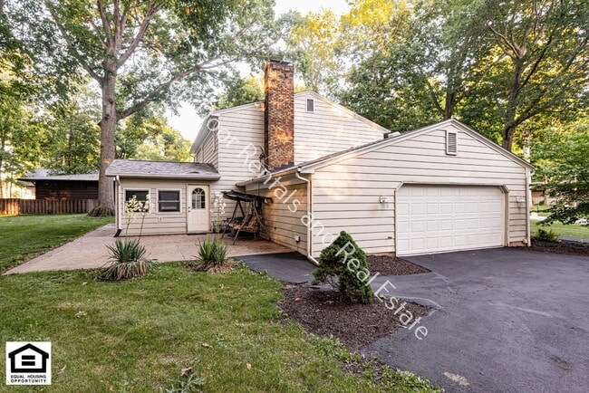 Building Photo - 4 bedroom home now available in Liberty Hills subdivision!