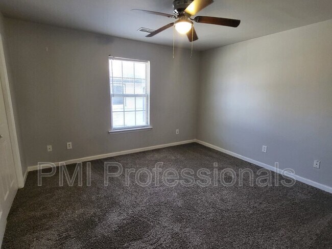 Foto del edificio - 732 East St