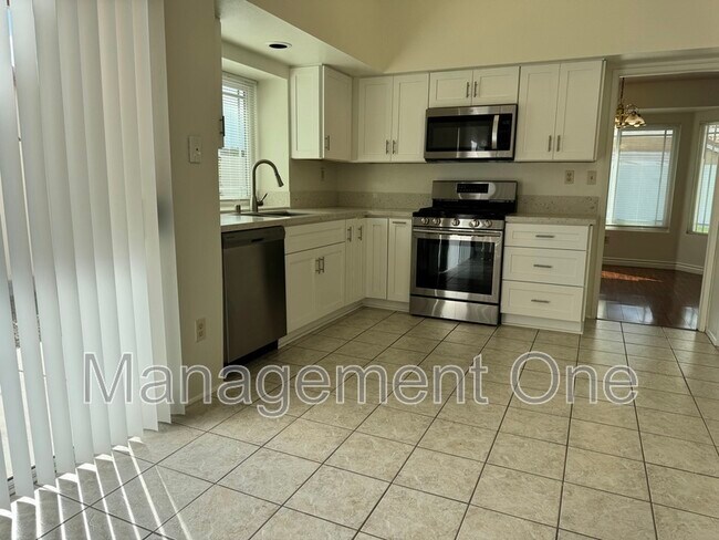 Foto del edificio - 29423 Dorsey St