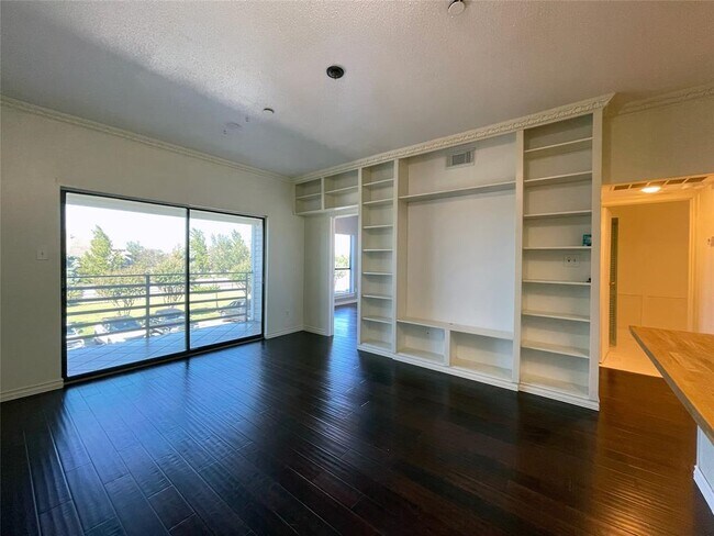 Foto del edificio - 793 Davis Rd
