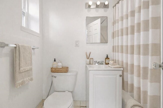 Foto del edificio - 1040 Willow Ave