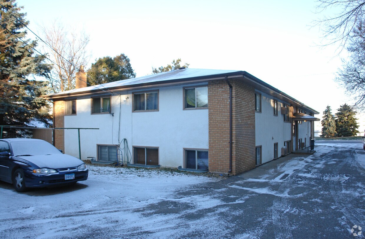 228 40th Ave NE, Columbia Heights, MN 55421 Apartments in Columbia