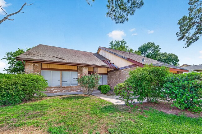 Building Photo - 6203 Downwood Forest Dr