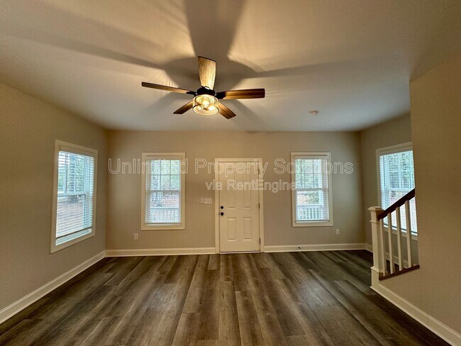 Photo - 70 Arlene Dr House