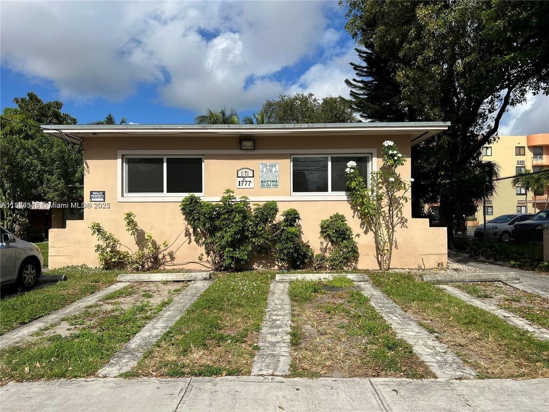 Primary Photo - 1771 SW 5th St