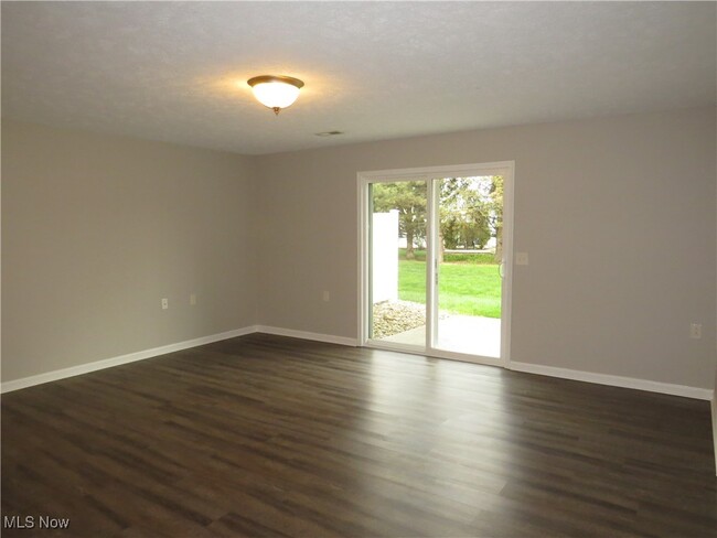 Building Photo - 1751 Blase Nemeth Rd