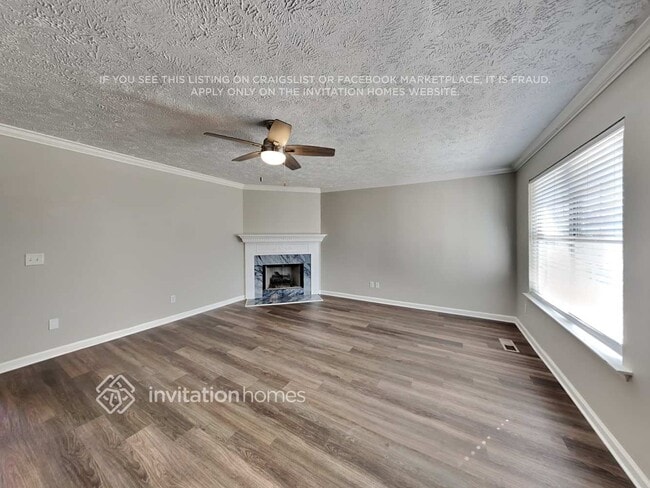 Building Photo - 1915 Venada Trail