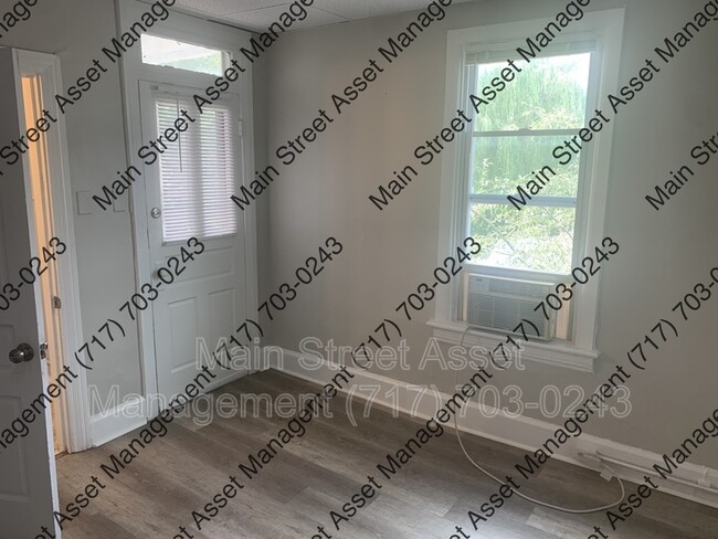 Building Photo - 1414 3rd St