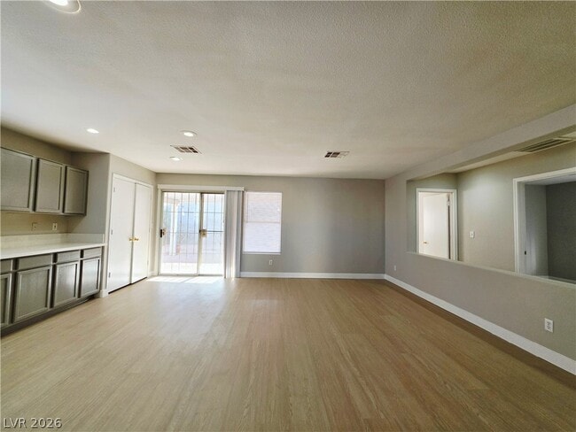 Building Photo - 5929 Forest Creek Rd