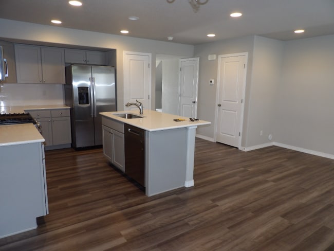 Building Photo - 11260 Feliz Wy