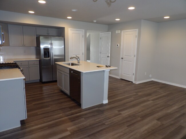 Foto del edificio - 11260 Feliz Wy