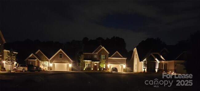Foto del edificio - 2603 Bridle Brook Way