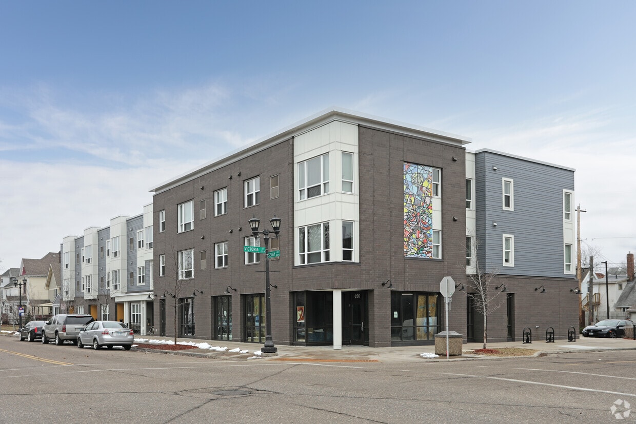 Selby Milton Victoria Apartments Apartments in Saint Paul, MN