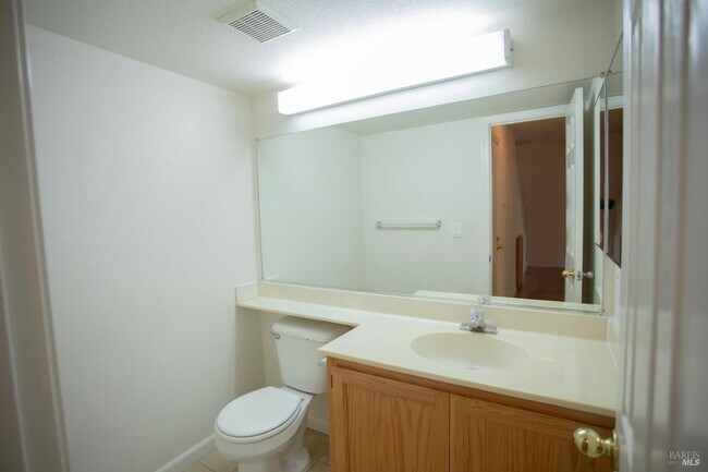 Foto del edificio - 1549 Monarch Pl