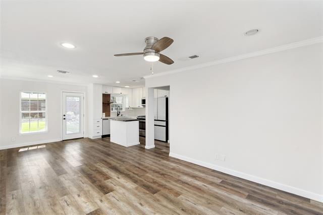 Building Photo - 1237 Valley Vista Dr