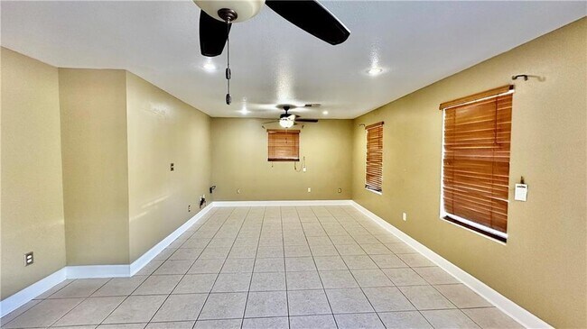 Foto del edificio - 7530 New Castle St