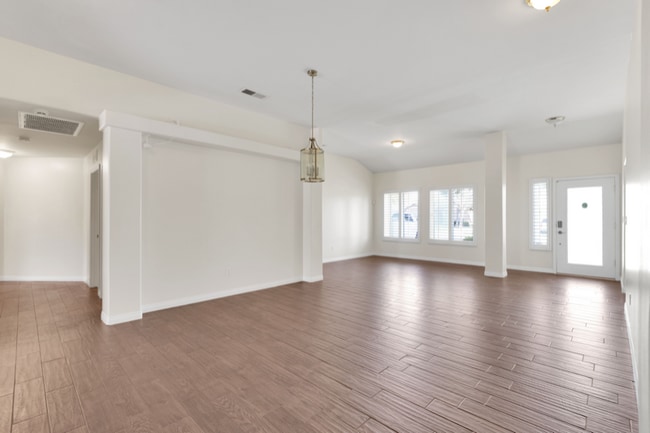 Building Photo - 7213 Cafe Rouge Dr