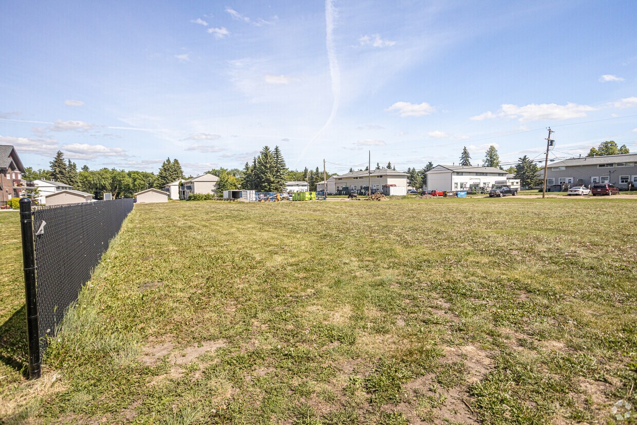 Photo du bâtiment - Southwoods Court North