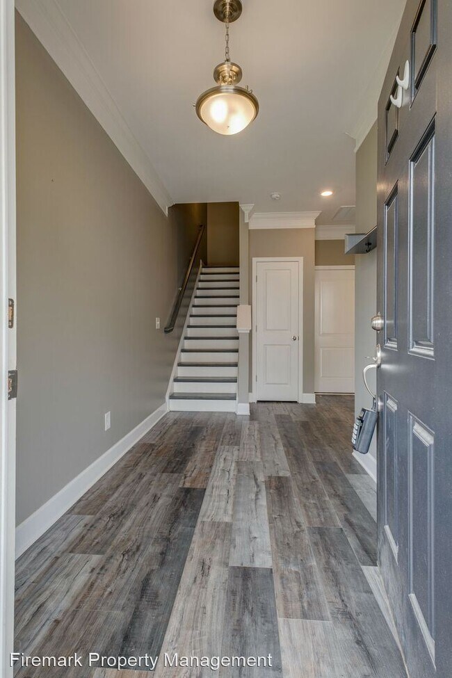 Building Photo - 3 br, 3.5 bath House - 604 Heck Lane