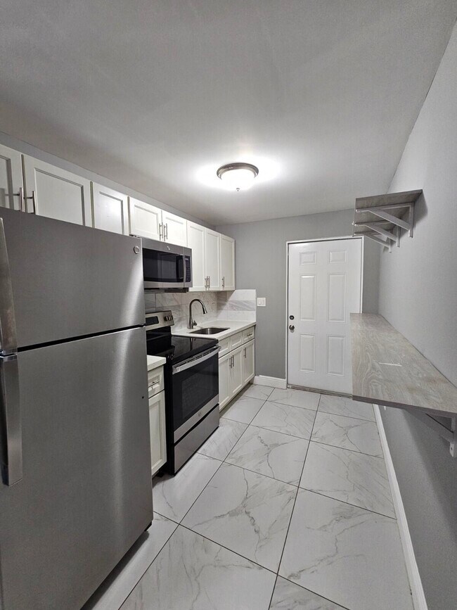 Foto del edificio - 933 W 7th St